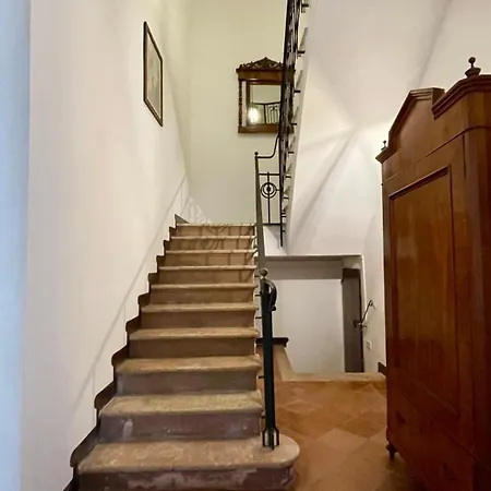 Apartment Palazzo 1500 Frescobaldi - Piano Nobile X 5 - A Casa Di Alfonso Ferrara