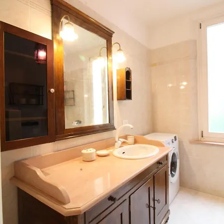 Apartment Palazzo 1500 Frescobaldi - Piano Nobile X 5 - A Casa Di Alfonso *